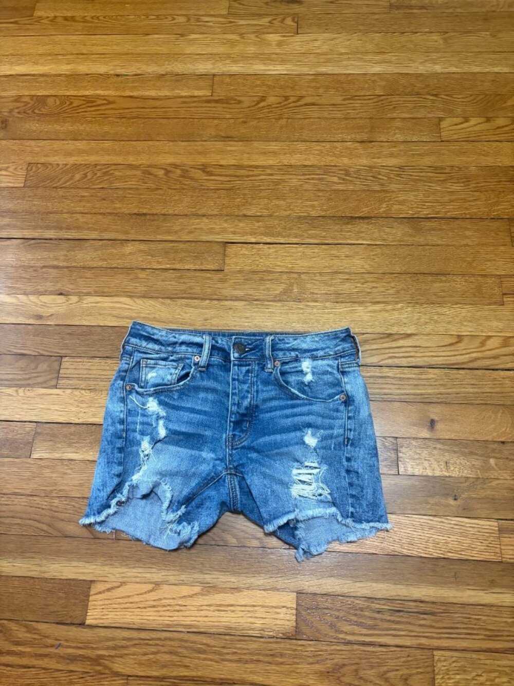 American Eagle Women's Tomgirl Shorts Blue Distressed Denim Cutoff Stretch Sz 2